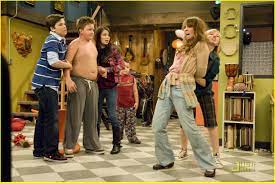 Nora dershlit has been released from prison and attempts to recreate the perfect 16th birthday party, holding the 'icarlys' hostage. Ipsycho Icarly Wiki Fandom