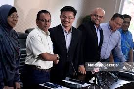 Majlis tindakan ekonomi melayu (mtem) mendakwa belum ada tindakan konkrit daripada kerajaan perikatan nasional (pn) bagi mengangkat ekonomi melayu dan bumiputera selepas perintah kawalan pergerakan (pkp). Mtem Mahu Agensi Bumiputera Bawah Satu Kementerian