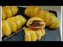Petits Pains Farcis Pate Magique Youtube Food Easy Donuts Brunch