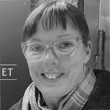 Stort Tack Tullverket och alla fantastiska kollegor för de här utvecklande,  händelserika och roliga åren! Efter semestern väntar nya utmaningar som  jurist vid Nationellt cybersäkerhetscenter, NCSC…