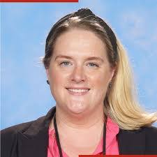 Kim Toomey's Instagram, Twitter & Facebook