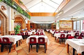 Situado en la famosa barriada de la carihuela , casa juan los mellizos es un lugar perfecto para todo tipo de comidas de empresa, familiares, de amigos y toda. Casa Juan Los Mellizos Torremolinos Restaurant Reviews Photos Phone Number Tripadvisor