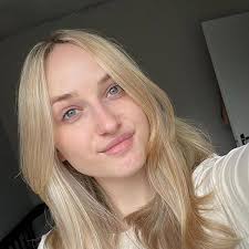 Mellow is the Melody: Murray, Hannah: 9798878324069: Amazon.com: Books