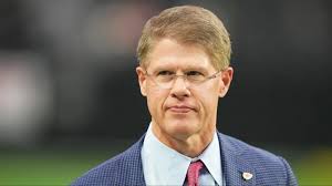 Who Is Clark Hunt's Wife, Tavia Shackles & What Is Their Relationship  History?