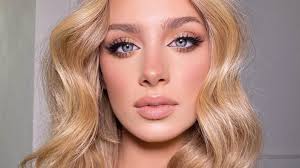 Nic dziwnego, że wiktoria gąsiewska przebiera w propozycjach udziału w reklamach. Wiktoria Gasiewska Zapozowala Na Instagramie Bez Makijazu Fani Pisza Ze Wyglada Jak Julia Roberts