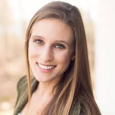 I'm OBSESSED with these snickerdoodles! ❤️ They taste like CARROT CAKE!!  Soft, chewy & under 90 cals! 🍪🥕🍰 See my recipe ››  https://amyshealthybaking.com/blog/2022/04/08/carrot-cake-snickerdoodles/