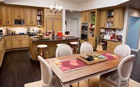 Do you want to own a piece of television history? Dunphy House Layout Modern Family Dunphy House Floor Plan Fresh Modern Family Dunphy House The Dunphy S With Their Three Kids Haley Alex And Luke Are The Largest Family