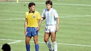 Pumpido, ruggeri ( 45' caniggia ), simón, fabbri, lorenzo, basualdo, batista. Futbol Pedro Monzon Si Maradona No Venia A Verme Me Hubiera Quitado La Vida Marca Claro Argentina