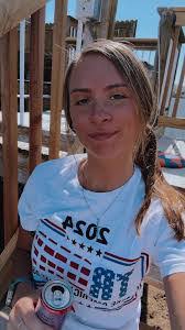 Savannah Bartlett's Instagram, Twitter & Facebook