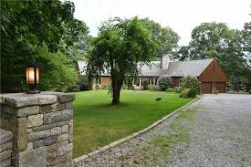 Coastal connecticut is well known for its beaches and coastal plains, and popular tourist sites are lighthouses. 120 Bashan Rd East Haddam Ct 06423 House For Rent In East Haddam Ct Apartments Com