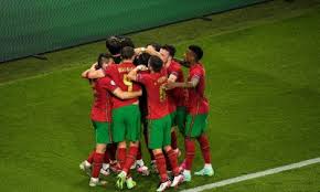 Deux prétendants à la victoire finale s'affrontent dimanche (21h00) à séville pour rejoindre l'italie ou l'autriche en quarts de finale de l'euro, un choc au sommet qui conduira inévitablement à l'élimination du portugal de cristiano ronaldo ou de la belgique de kevin de bruyne. E6bpqp385rln4m