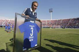Martín bernardo lasarte arróspide (born 20 march 1961) is a uruguayan former footballer who played as a defender, currently the manager of the chile national team. U De Chile La Grandeza De Martin Lasarte As Chile