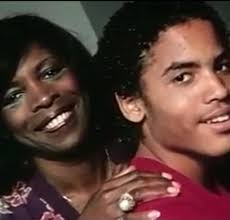 tbt Happy birthday mom. Zoe and I celebrated you last night. Nothing better!