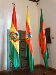 Aniversario de la creación de la primera bandera de bolivia en 1825. La Bandera Nacional