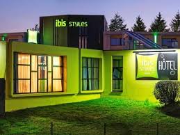 Ibis Styles Chalon Sur Saone Hotel A Chalon Sur Saone In 2020 Hotel House Styles Mansions