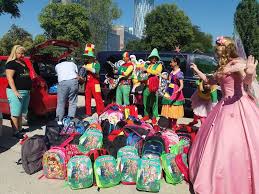 ⏲️12 ore de transmisiune live. GaÈca Zurli A Strans Peste 100 De Ghiozdane In Campania Trimite Un Copil La ÈcoalÄ Marea Dragoste