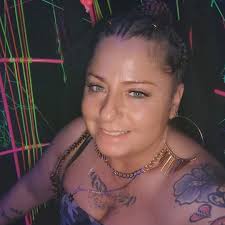 Hi all can anyone source me an alternator belt for a benford 3 ton dumper  with a lister engine? I know it's a bad picture but you can see the profile  of