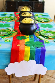 St Patrick S Day Party And Diy Rainbow Table Runner By Greygrey Designs Greygre St Patrick S Day Decorations St Patrick S Day St Patricks Day Crafts For Kids