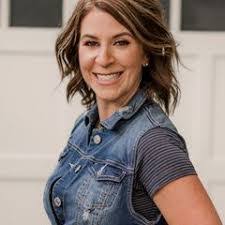 Kristina Browning's Instagram, Twitter & Facebook