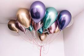 If you're inflating balloons yourself, good news is you can save your lungpower by using a handheld balloon pump or an electric balloon bump. How Long Do Helium Balloons Last Detailed Guide Beezzly