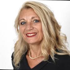 Willkommen, Abschied und ein Bericht aus Togo an unserer  Mitgliederversammlung