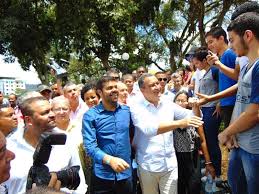 Governador da Bahia tem recepção calorosa durante visita em Gandu