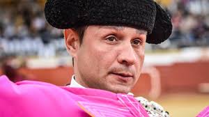 Un banderillero navarro denuncia el sectarismo del Gobierno con el mundo  del toro: "Pagamos impuestos como los demás"