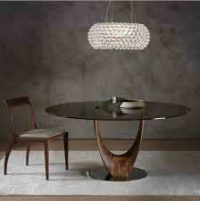 Runder Esstisch Glas Design Mit Massivholz Tischbeine Auf Metallsockel Fur Moderne Esstisch In Formschone Des Runder Holztisch Holztisch Design Esstisch Modern