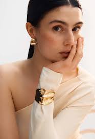 Vibrant jewellery collection