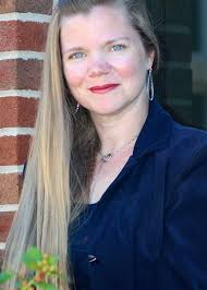 Beth Enders's Instagram, Twitter & Facebook