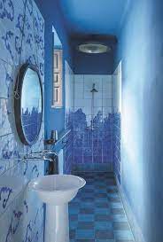 Salle De Bains Bleue Douche Style Asiatique Miroir Et Lavabo 5483210 Jpg 700 1037 Round Mirror Bathroom Beautiful Interiors Bathroom Mirror