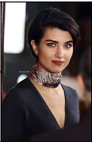 Pin By Zeynep On Fashion Hair Styles Chic Short Hair Short Hair Styles