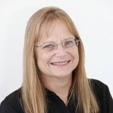 Linda Malan's Instagram, Twitter & Facebook