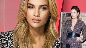 #karolinagilon omg, karolina mnie zaobserwowała!!! Karolina Gilon Zmniejszyla Piersi Ile Ja Kosztowala Operacja