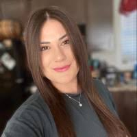 Amber Steel's Instagram, Twitter & Facebook