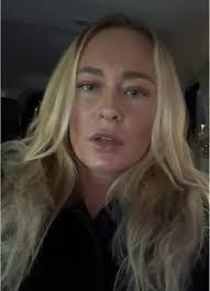 Chelsey Hansen's Instagram, Twitter & Facebook