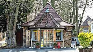 Zwischen den pflastersteinen vor dem eingang des ehemaligen tagungszentrums der enbw wachsen die triebe künftiger sträucher der. Einkaufen In Stuttgart Degerloch Tus Kiosk Auf Der Waldau Macht Nicht Mehr Auf Degerloch Stuttgarter Nachrichten