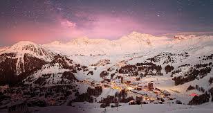Die pisten liegen zwischen 1.250 und 3.250 metern und versprechen. La Plagne Les Arc Frankreich Mit Qualmenden Socken Ace