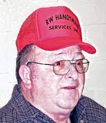 Merle Pope's Instagram, Twitter & Facebook