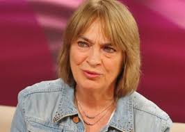 Thats all the info i have on. Soha Nem Hallott Reszleteket Arult El Csaladjarol Kovacs Kati Ripost