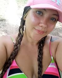 Busca siempre lo que haga tu corazón vibrar 💗🤍❤️💙 . . . #curvygirl  #curves #plussizemodel #curvymedellin #autoestima #amor #mujerreal