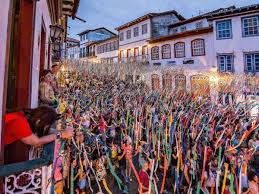 Cidades Históricas de Minas resgatam agitos e tradições em tempo de folia -  CarnaUai