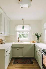 More Ideas Below Kitchenremodel Kitchenideas Small U Shaped Kitchen With Island Design Kitchen Remodel Small Small U Shaped Kitchens Kitchen Designs Layout