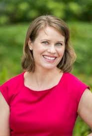 Anna Kratz's Instagram, Twitter & Facebook