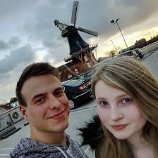 Sorry if the question is silly, is the app compatible with Android Auto? I  plan to adapt it to my car.