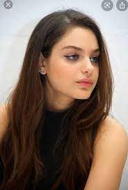 По подписке плюс мульти с амедиатекой. We Can T Get Past How Much Odeya Rush Looks Like Mila Kunis