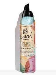 F5 Colunistas Cabelo Make Mais Cachos No Radar Cinco Novas Linhas Para Cuidar Do Cabelo Cacheado 01 11 2019