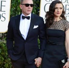 The role was steppat's only english speaking part. Zusammen Mit Ehefrau Rachel Weisz Daniel Craig Tritt Am Broadway Auf Welt