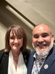 Sidney Parish's Instagram, Twitter & Facebook