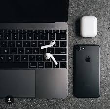Apple Macbook Laptop Ideas Of Macbook Laptop Laptop Macbook Macbooklaptop Apple Apple Technology Apple Macbook Apple Products